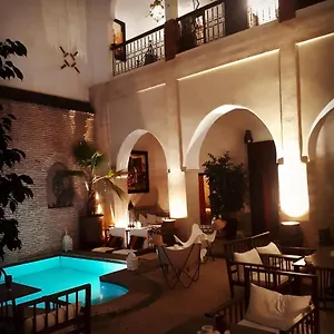 4* Riyad Amira